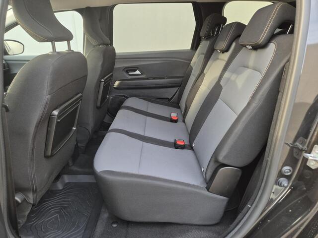 Dacia Jogger 1.6 hybrid 140 extreme 7p. Automaat / 7 Persoons / Fabrieksgarantie tot 06-2028<100.000 / Stoelverwarming / Navigatie via Apple Carplay of Android Auto / Achteruitrijcamera / Keyless Entry/Start / Climate control /