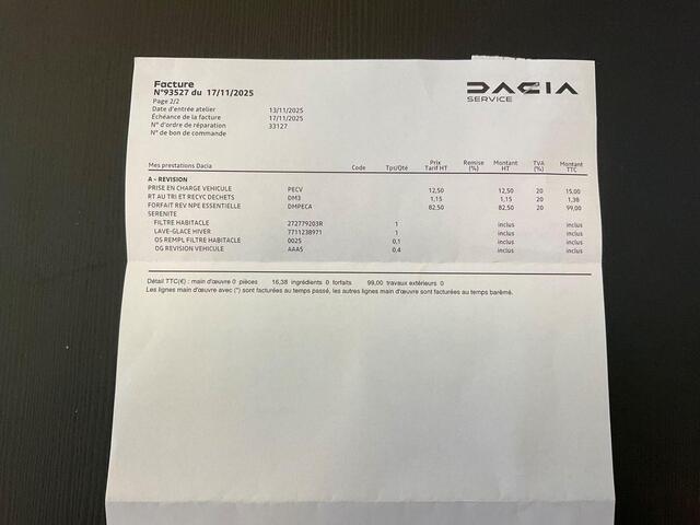 Dacia Jogger 1.6 Hybrid 140 Extreme 7p. Automaat / Fabrieksgarantie tot 11-2027 / Dealer Onderhouden / Navigatie via Apple Carplay & Android Auto / Camera / PDC / DAB / Parkeersensoren / Cruise / Clima /