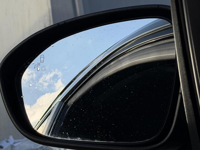 Dacia Jogger 1.6 Hybrid 140 Extreme 7p. Automaat / Fabrieksgarantie tot 11-2027 / Dealer Onderhouden / Navigatie via Apple Carplay & Android Auto / Camera / PDC / DAB / Parkeersensoren / Cruise / Clima /