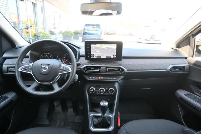 Dacia Jogger TCe 110 Extreme | TREKHAAK | CAMERA | STOELVERWARMING | NAVI | ALL-SEASONBANDEN | CRUISE CONTROL | CLIMATE CONTROL | PDC | LMV