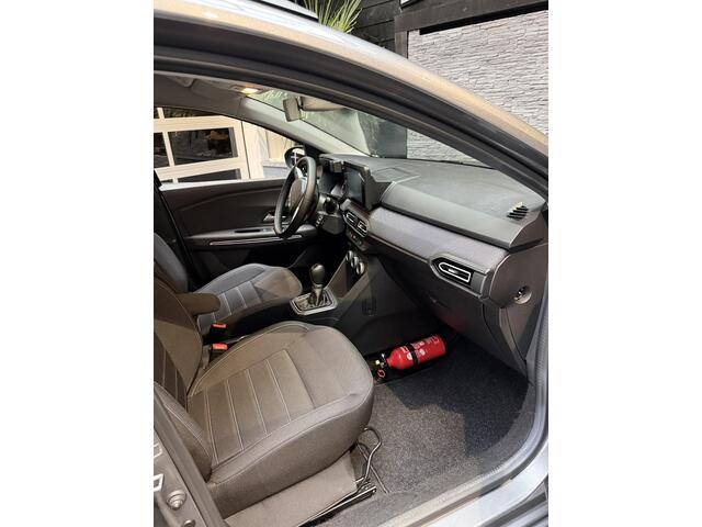 Dacia Jogger 1.6 Hybrid 140 Expression 7 Persoons