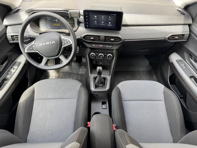 Dacia Jogger 1.6 Hybrid 140 Extreme 7p. | Trekhaak | Achteruitrijcamera | Apple CarPlay / Android Auto | Climate Control |
