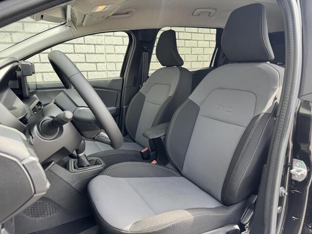 Dacia Jogger 1.6 Hybrid 140 Extreme 7p. | Trekhaak | Achteruitrijcamera | Apple CarPlay / Android Auto | Climate Control |