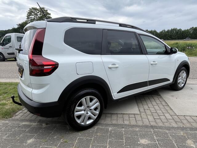 Dacia Jogger 1.0 TCe 110 Expression / Trekhaak / Parkeerhulp.A / Airco / Armsteun / Cruise /