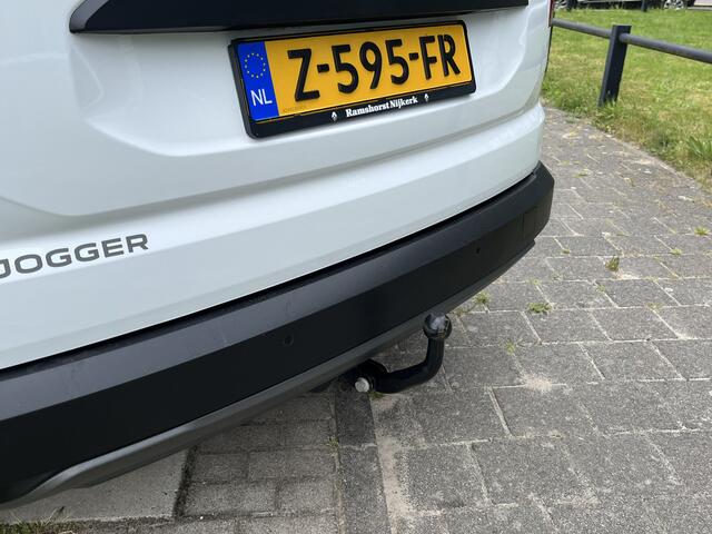 Dacia Jogger 1.0 TCe 110 Expression / Trekhaak / Parkeerhulp.A / Airco / Armsteun / Cruise /