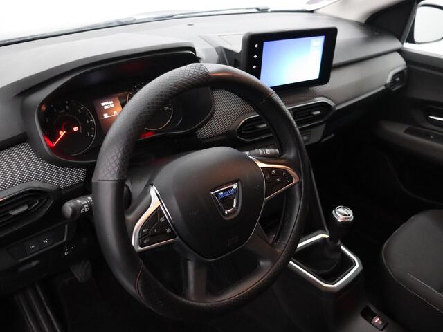 Dacia Jogger 1.0 TCe 100 Bi-Fuel Extreme 5p. | ALL SEASON BANDEN | TREKHAAK | KEYLESS ENTRY | AIRCONDITIONING | NAVIGATIE APPLE & ANDROID CARPLAY |