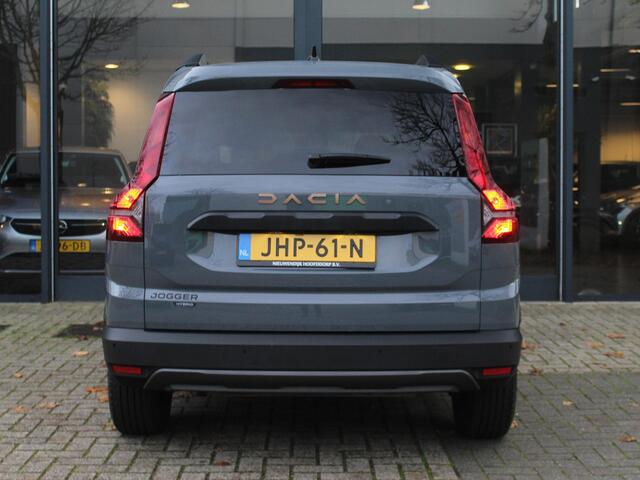 Dacia Jogger 1.6 Hybrid 140 Extreme 7p. AUTOMAAT / 19.000KM! / CAMERA / CRUISE / NAVI / CLIMATE / KEYLESS / PDC / PRIVACY GLASS / DAB / ARMSTEUN / APPLE CARPLAY / ANDROID AUTO / 16'' LMV