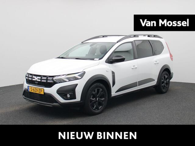 Dacia Jogger 1.0 TCe 110Pk Extreme 7p. | Navigatie | Climate Control | Cruise Control | Trekhaak | Apple Carplay/Android Auto | Parkeersensoren Voor & Achter met Camera | Blind Spot Warning | Privacy Glass | Lichtmetalen Velgen | Keyless Start & Go | Stoelverwarming |