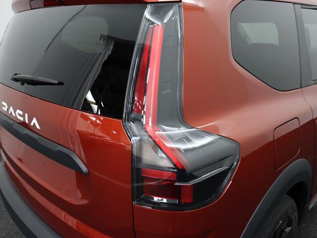 Dacia Jogger 1.0 TCe 110 expression 7p. | AUTOMATISCHE HANDREM | CLIMATE CONTROL | KEYLESS ENTRY |