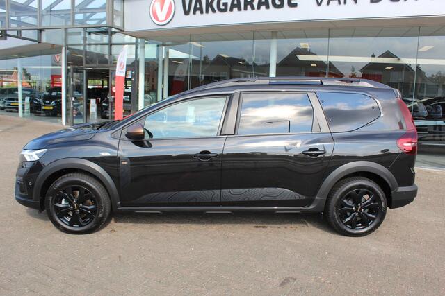 Dacia Jogger 1.0-110pk TCe 110 Extreme+ 7 persoons Zeer nette en erg praktische Dacia ! Autm. airco, metallic lak, stoelverwarming, LM wielen+all season banden, cruise control, pdc v+a, dodehoek assistent, camera, navigatie, telefoonvoorb., etc.