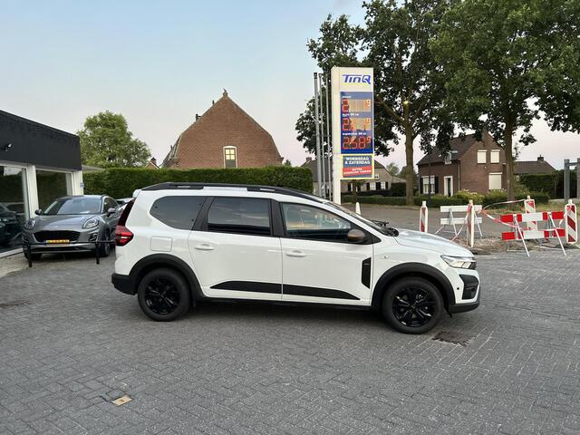 Dacia Jogger 1.6 Hybrid 140 Extreme 7p.