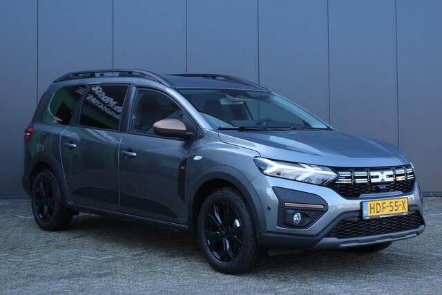Dacia Jogger 1.0 TCe 100Pk ECO-G Extreme 7p. | Draadloze Carplay | Parkeersensoren & Camera | Climate Control | Isofix | Automatische Verlichting & Regensensoren | Keyless Entry |