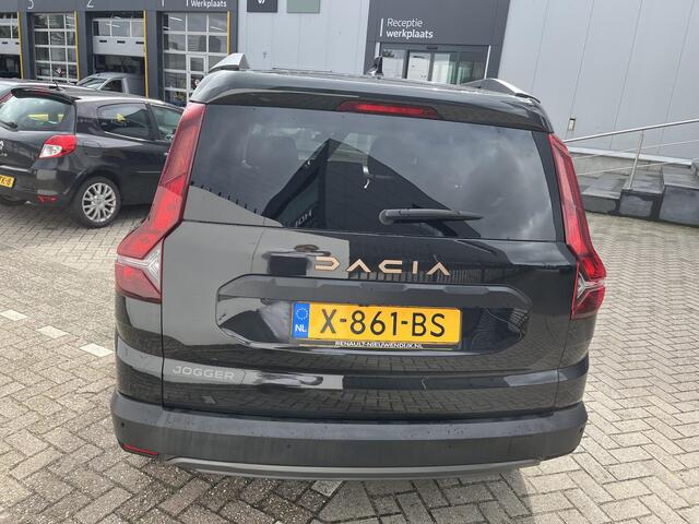 Dacia Jogger 1.0 TCe 110 Extreme 5p. l CAMERA l NAVIGATIE | APPLE CARPLAY | ANDROIS AUTO l LICHTMETALEN VELGEN