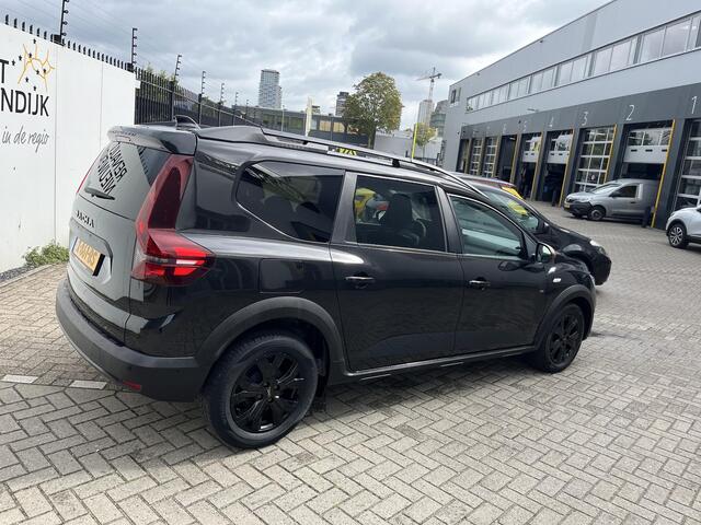 Dacia Jogger 1.0 TCe 110 Extreme 5p. l CAMERA l NAVIGATIE | APPLE CARPLAY | ANDROIS AUTO l LICHTMETALEN VELGEN
