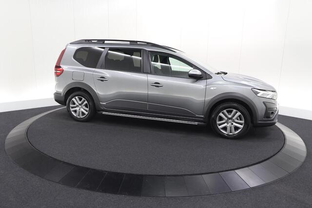 Dacia Jogger 1.6 Hybrid 140 Expression | 7 Zitplaatsen | Apple Carplay | Parkeersensoren