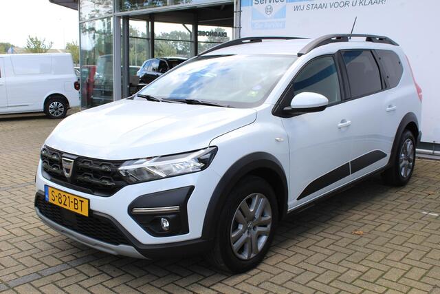 Dacia Jogger 1.0 TCe Comfort 7p. Incl. 12 maanden Garantie | 1e Eigenaar | Parkeersensoren achter | Cruise controle | Airco | Bluetooth | Apple Carplay/Android Auto | Stuur multifunctioneel | Origineel NL Auto | NAP |