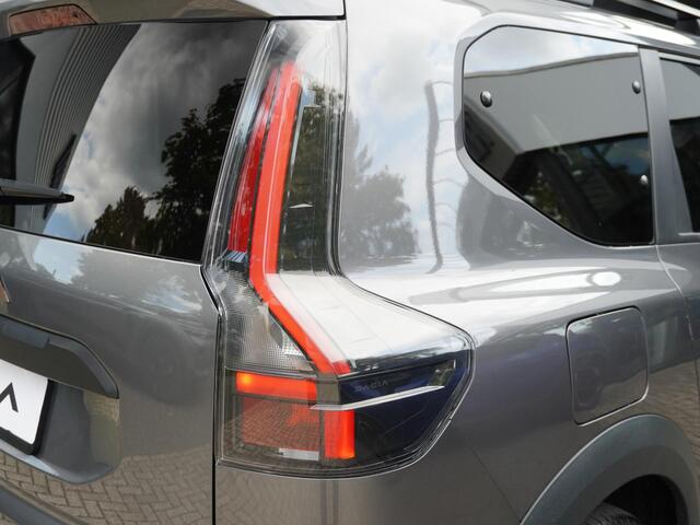 Dacia Jogger 1.8 hybrid 155 extreme 7p. AUTOMAAT / 9.000KM / NIEUWSTE MODEL / CAMERA / PDC V+A / BLINDSPOT / CRUISE / CLIMATE / KEYLESS / APPLE CARPLAY / ANDROID AUTO / DAKRAILS / 16'' LMV
