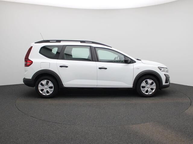 Dacia Jogger 1.0 TCe 100 ECO-G Essential 5p. | Airconditioning | Licht metalen velgen 16 inch | Cruise control | Navigatie | LED koplampen | Park Distance Control achter|