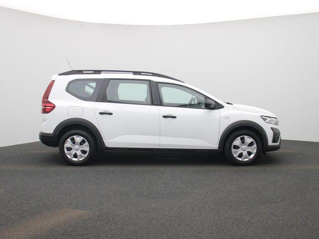 Dacia Jogger 1.0 TCe 100 ECO-G Essential 5p. | Airconditioning | Cruise control | Dakrailing |