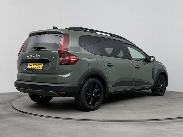 Dacia Jogger 1.0 TCe ECO-G Extreme 7p. 100PK | Navigatie via Telefoon | Dodehoeksensor | Achteruitrijcamera | Climate Control | Parkeersensoren Voor & Achter | Apple CarPlay & Android Auto