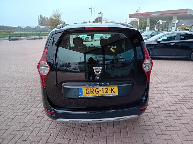 Dacia LODGY 1.2 TCe Série Limitée Stepway 7p. Airco, Multimediasysteem, Bluetooth, Navigatie, Camera, Parkeersensoren, Stoelverwarming, Cruise control, Elektrische ramen en spiegels, Wintereset, Mistlampen, Centrale vergrendeling met afstandsbediening, Nette auto, De
