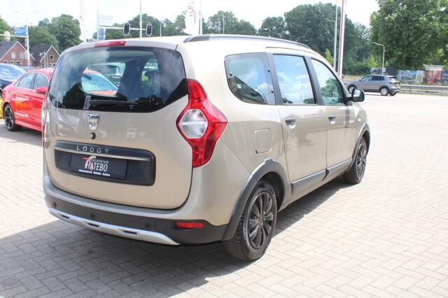 Dacia LODGY 1.3 TCE 130pk STEPWAY 7-Persoons Airco Navi bluetooth Cruise Camera erg mooi!!