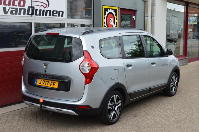 Dacia LODGY 1.3 TCe Stepway 7p. O.a: Trekhaak, PDC, Camera, Navi, Airco, Cruise, Etc. All-in prijs!