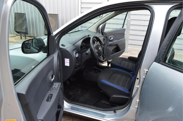 Dacia LODGY 1.3 TCe Stepway 7p. O.a: Trekhaak, PDC, Camera, Navi, Airco, Cruise, Etc. All-in prijs!
