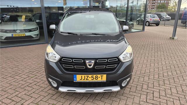 Dacia LODGY 1.6 SCe 7Zitplaatsen * STEPWAY * AIRCO * Navigatie * 4 x Elektrische Ramen *Achteruitrij Camera * Nette auto * Bovag Garantie