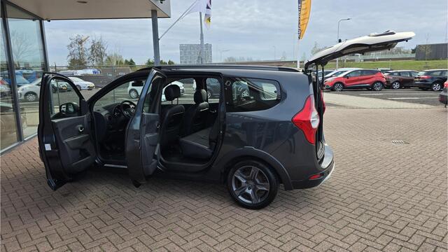 Dacia LODGY 1.2 TCe Stepway 7p. Airco, Voorstoelen verwarmd, Multimediasysteem, Navigatie, , Cruise control, Achteruitrijcamera, Parkeersensoren, Elektrische ramen en spiegels, Lichtmetalen velgen, BOVAG GARANTIE