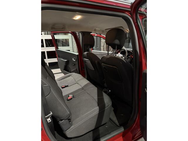 Dacia LODGY 1.3 TCe Comfort 7 Persoons!!!