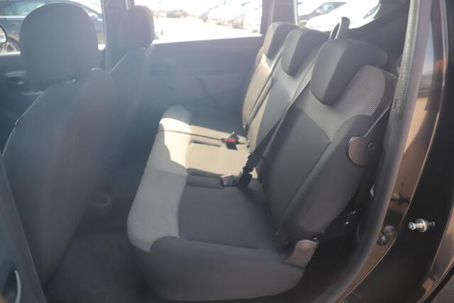 Dacia LODGY 1.2 TCe Ambiance 7p. Airco Radio Bluetooth Elektrische Ramen 7 Persoons