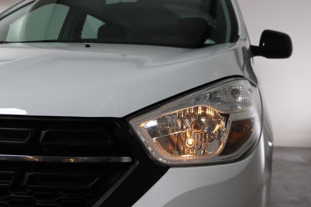 Dacia LODGY 1.3 TCe Comfort 7-Persoons Camera, Cruise Control, Bluetooth, Navigatie