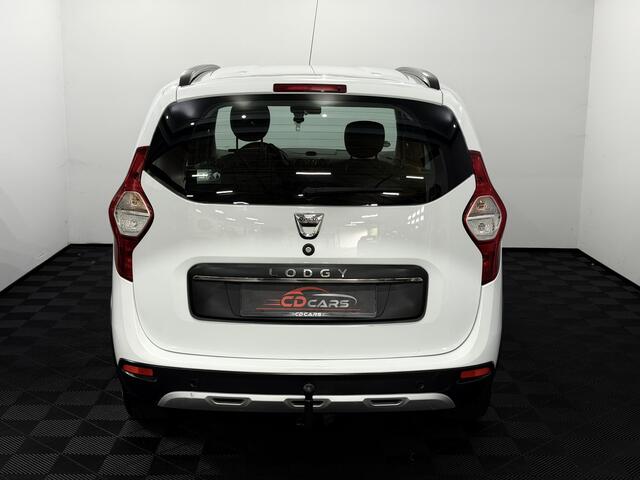 Dacia LODGY 1.2 TCe Série Limitée Stepway 5p. Camera, Navi, Cruise control, Airco, Lichtmetalen velgen, Half leder