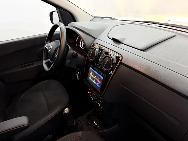 Dacia LODGY 1.2 TCe Série Limitée Stepway 5p. Camera, Navi, Cruise control, Airco, Lichtmetalen velgen, Half leder