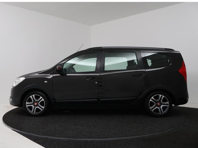 Dacia LODGY 1.3 TCe Tech Road 7p. | Trekhaak | Navigatie | Camera | Cruise Control | LM Velgen | 1e Eigenaar | Veel Ruimte! |