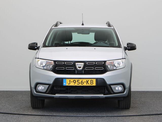 Dacia LOGAN MCV 1.0 TCe Stepway Serie Limitee 15th Anniv. | Trekhaak | Parkeersensoren achter | Achteruitrijcamera | Climate control | Navigatie |