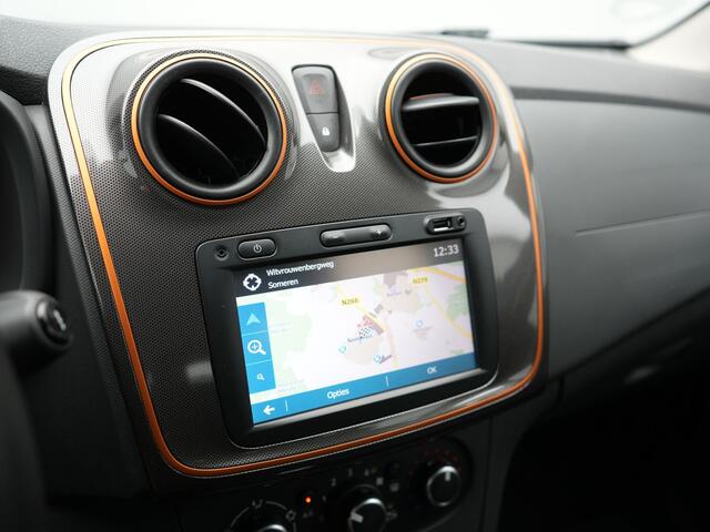 Dacia LOGAN MCV 0.9 TCe Stepway Automaat Dealer O.H | Trekhaak Afneembaar | Standkachel | Camera | Navi Full Map | Cruise Control |