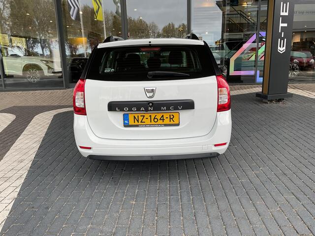 Dacia LOGAN MCV 0.9 TCe Laureate AUTOMAAT / AIRCONDITIONING / ELEC RAMEN / NAVIGATIESYSTEEM / BLEUTOOTH / ELECTRISCHE SPIEGELS / CRUISECONTROL