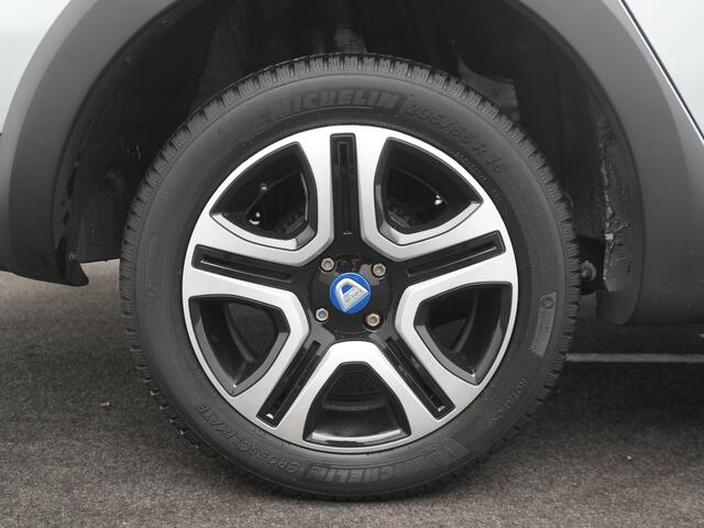 Dacia LOGAN MCV TCe 100 Bi-Fuel Stepway Serie Limitee 15th Anniversary - RIJKLAARPRIJS - LPG - All Seasonbanden - Cruise Control - Achteruitrijcamera - Dealeronderhouden