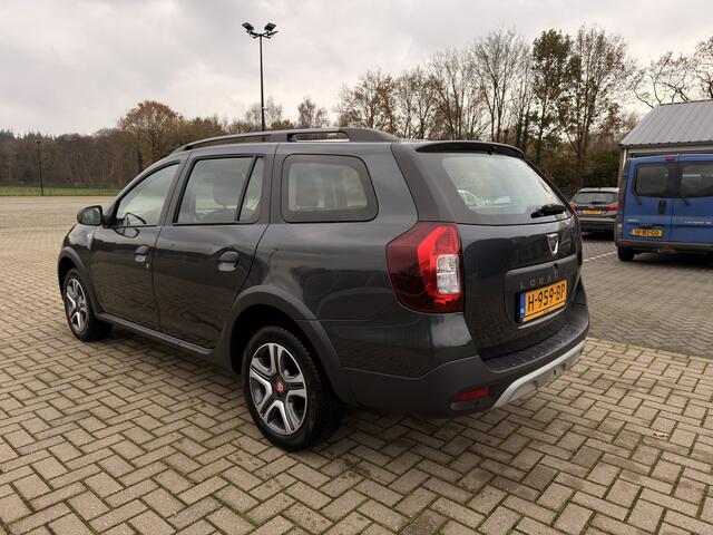Dacia LOGAN MCV 0.9 TCe Tech Road (NL-Auto / Camera / Carplay / Cruise / DAB)