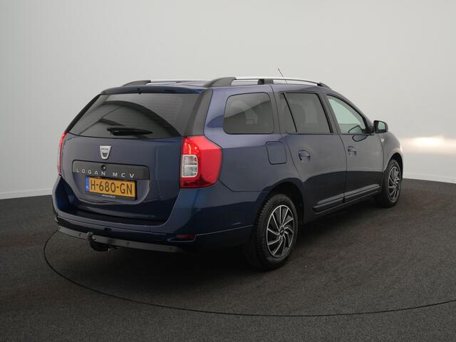 Dacia LOGAN MCV TCe 90 Laureate - RIJKLAARPRIJS - All Seasonbanden - Achteruitrijcamera - Cruise Control - Stoelverwarming - Trekhaak - Dealeronderhouden