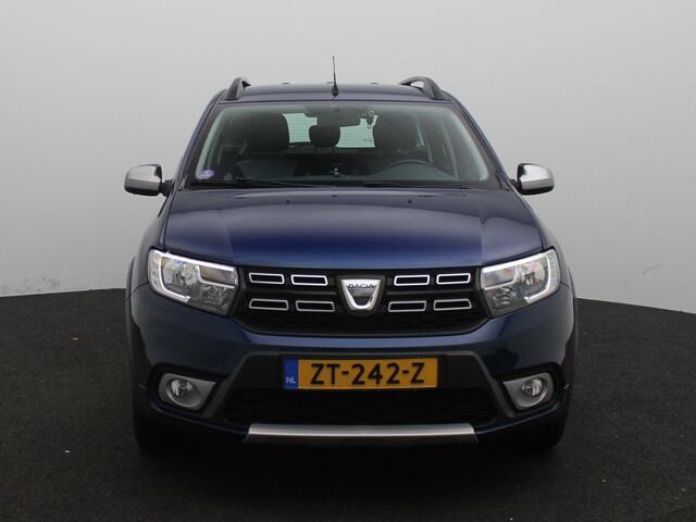 Dacia LOGAN MCV TCe 90 Stepway | airco | cruise control | navigatiesysteem full map | Parkeersensoren |