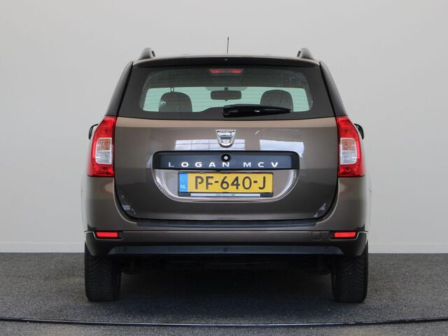 Dacia LOGAN MCV 90pk TCe Laureate | 100% Dealer onderhouden! | Airco | Achteruitrijcamera | Cruise Control |