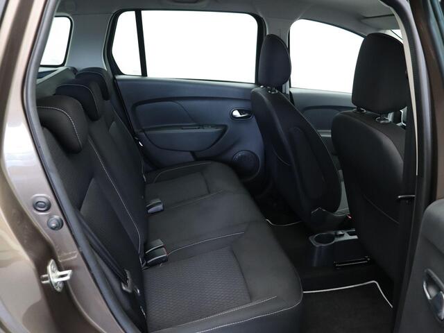 Dacia LOGAN MCV 90pk TCe Laureate | 100% Dealer onderhouden! | Airco | Achteruitrijcamera | Cruise Control |
