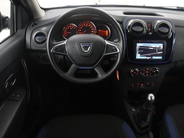 Dacia LOGAN MCV 1.0 TCe Bi-Fuel Stepway Serie Limitee 15th Anniv. | Cruise control | Camera | Bluetooth | DAB | Park assist | Climate control | Navigatie |