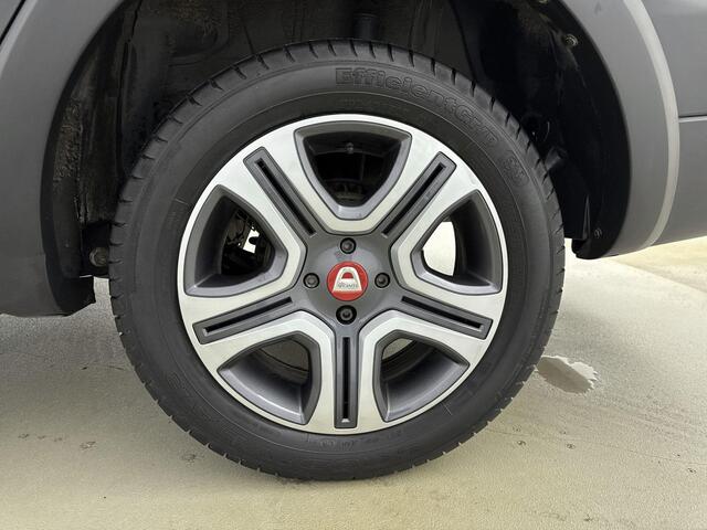 Dacia LOGAN MCV 0.9 TCe Tech Road Stepway 90Pk | Navigatie | Apple & Android Carplay | Parkeersensoren Achter | Achteruitrijcamera | Climate Control | Cruise Control & Snelheidsbegrenzer |