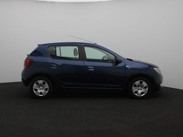 Dacia SANDERO SCe 70 Lauréate | Airco | Cruise Control met snelheidsbegrenzer | Middenarmsteun vóór | Met leder bekleed stuurwiel |