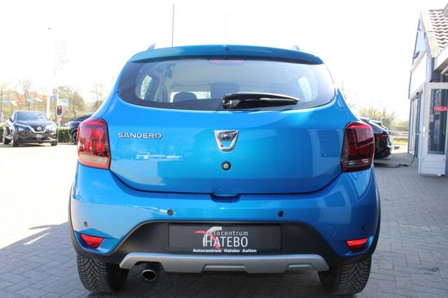 Dacia SANDERO 0.9 TCE Stepway Airco Cruise Navi Cross Camera LM 17Mooi