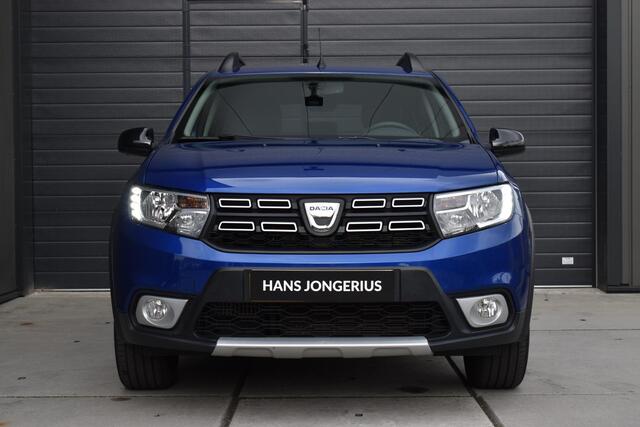Dacia SANDERO TCe 100 Bi-Fuel Stepway Serie Limitee 15th Anniv. | TREKHAAK | CAMERA | NAVI | CRUISE CONTROL | CLIMATE CONTROL | PDC